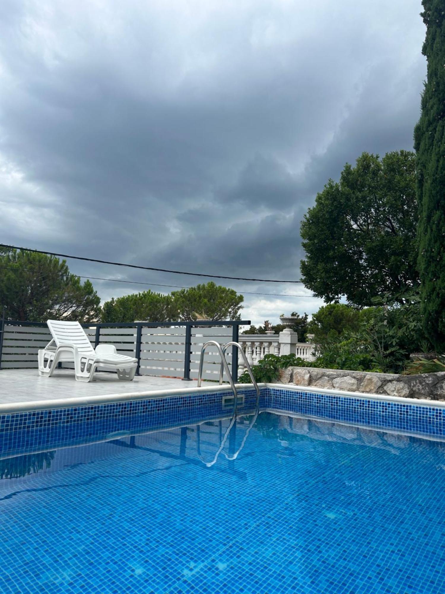 Hotel Sobe Za Odmor Jadran Dramalj Esterno foto