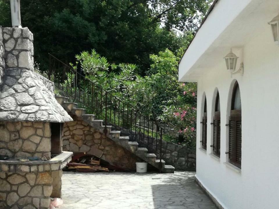 Hotel Sobe Za Odmor Jadran Dramalj Esterno foto